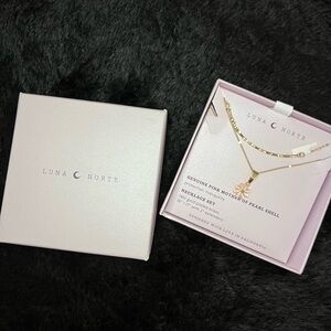 flower pink mother of pearl necklaces